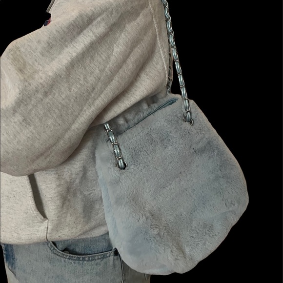 Geirness fuzzy Y2K purse - Picture 2 of 3